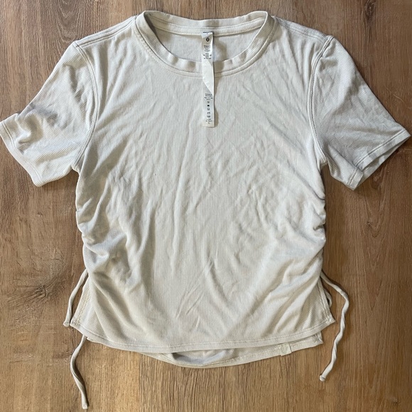 Lululemon Side Cinch Ribbed T-Shirt - Picture 5 of 8